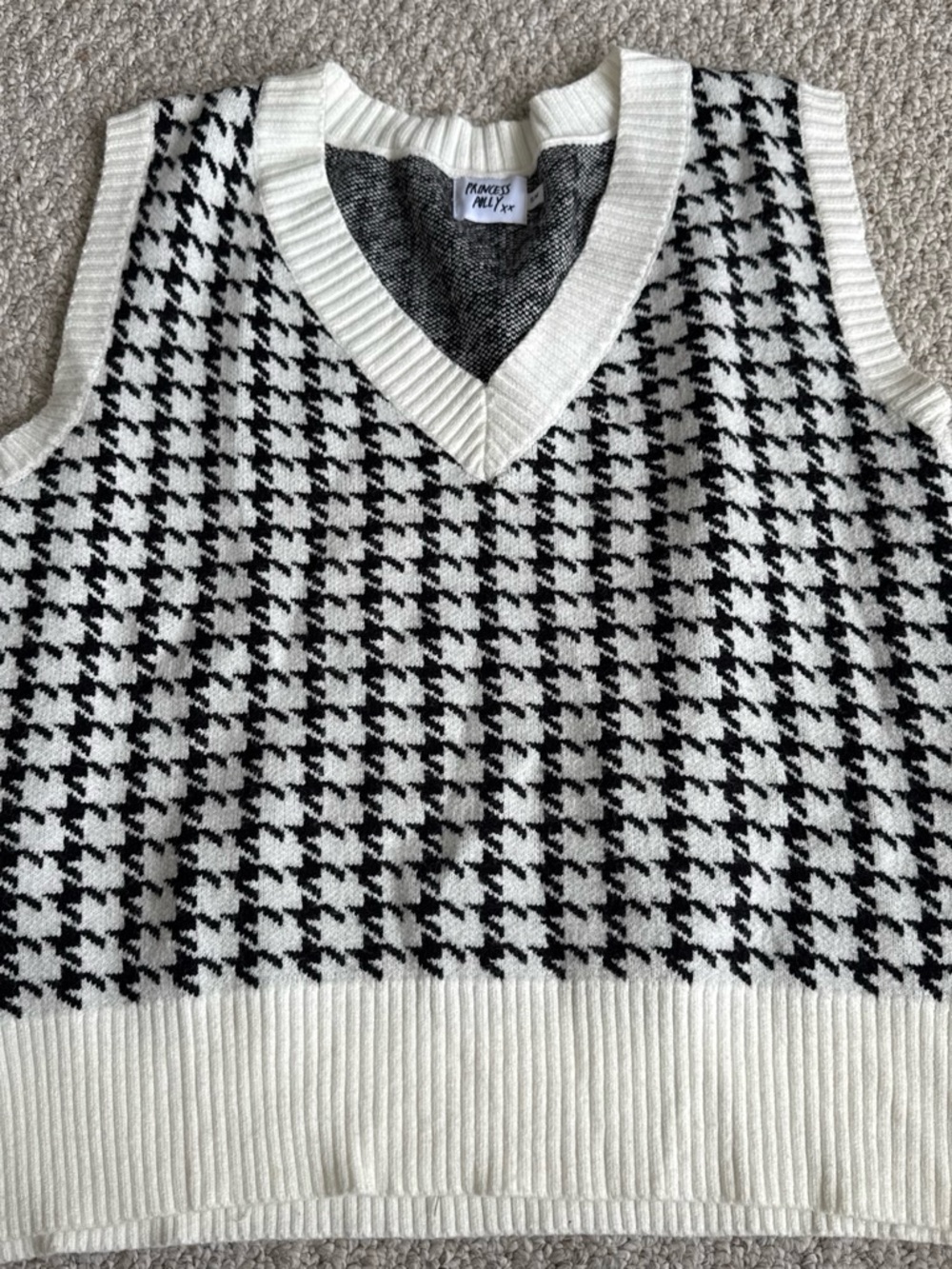 Princess Polly Black and White Houndstooth V-Neck Sweater Vest
